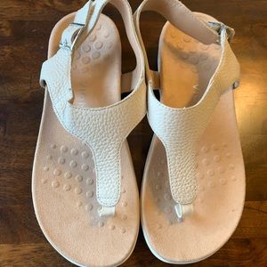 Vionic Terra Sandals Cream